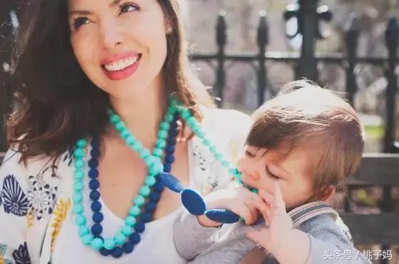 出牙期必备神器,牙胶测评排行榜前十名网红牙胶