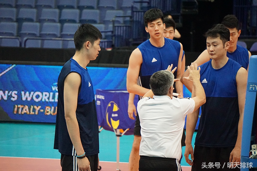 男排世界联赛2021现场直播决赛,中国男排联赛直播表