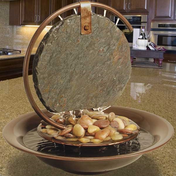 中国风水学：流动的水象征健康和财富，那赶快买个台式喷泉回家吧