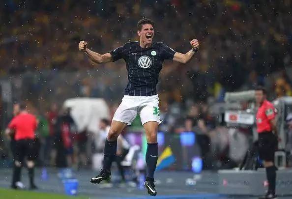 他们穿什么衣服翻译,他们穿着什么用英语怎么翻译