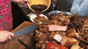 成都的夏夜，就适合穿起拖板儿鞋，整点卤菜，来盘冷啖杯！