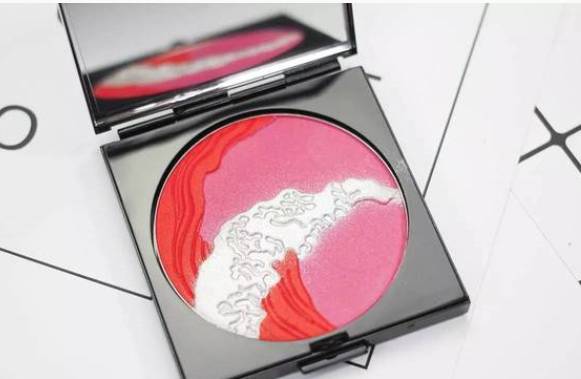 奶奶灰旗袍,李宇春黑色深v领礼服合集