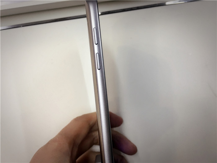 三星s7国行和美版的区别,三星s7+开箱银灰色