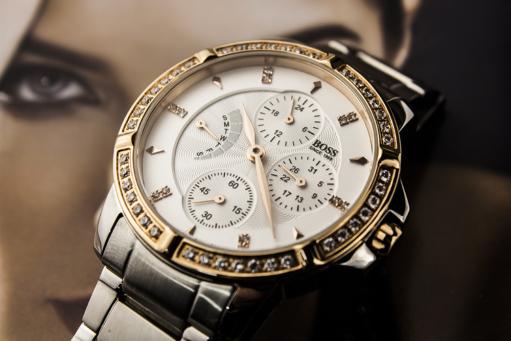 手腕上的公主，BOSS绚丽水晶腕表，帮你表达爱