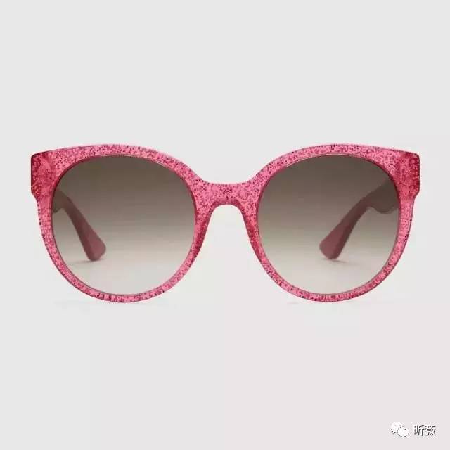 夏天出门必备防晒款有哪些,夏天出门必备防晒和热的东西