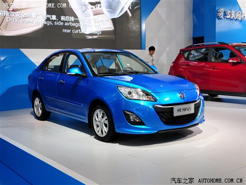 长安悦翔v5和长安悦翔v3哪个好点,长安悦翔和长安悦翔v5有什么区别