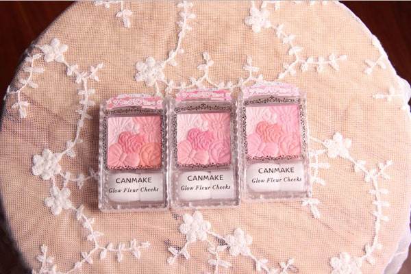 初学化妆用什么牌子化妆品,好用平价学生党化妆品