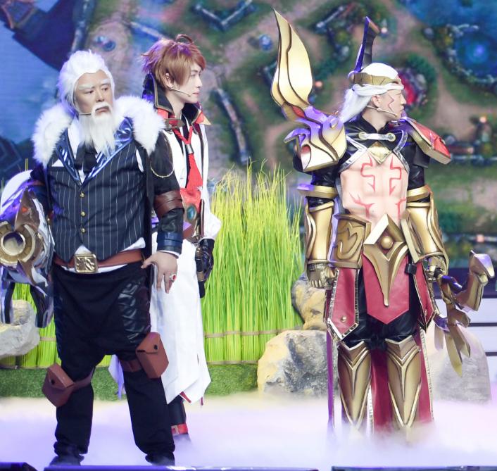 鹿晗被粉丝力推上《我爱二次元》cosplay暴风席卷娱乐圈？