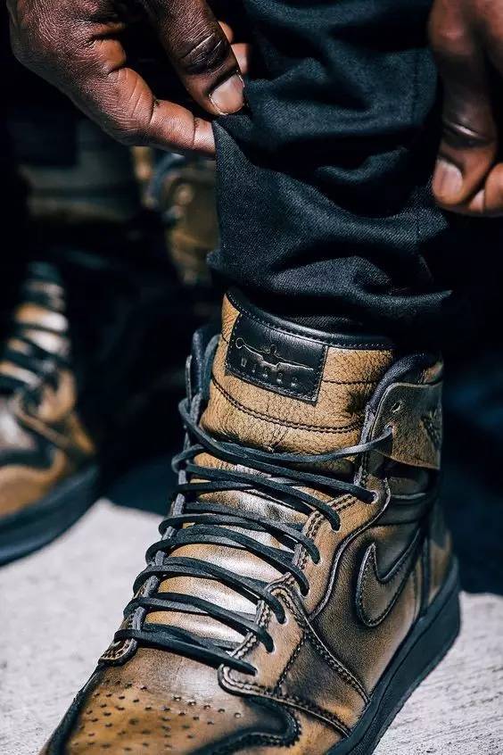 第一次买aj哪款比较好,第一次入手aj哪款比较百搭