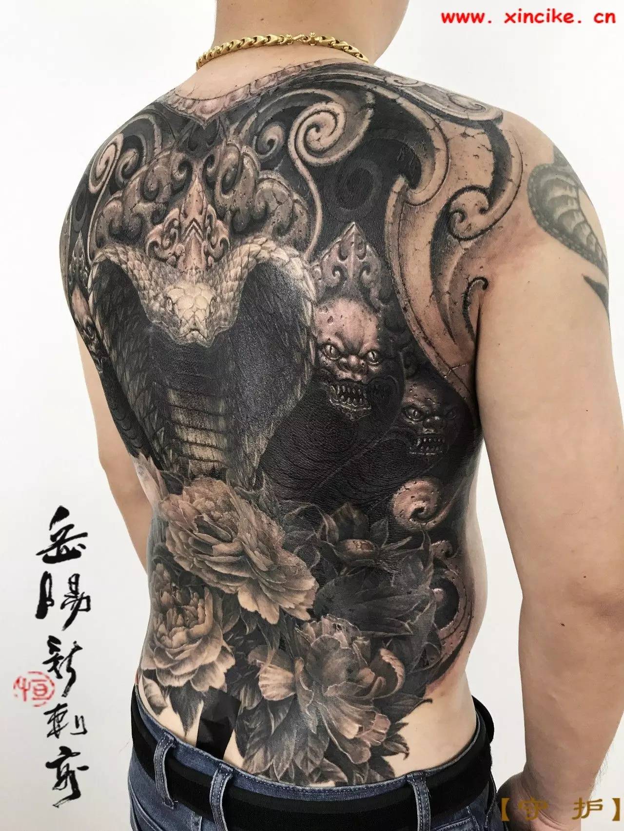 岳阳新刺客纹身多少钱,岳阳新刺客满背纹身