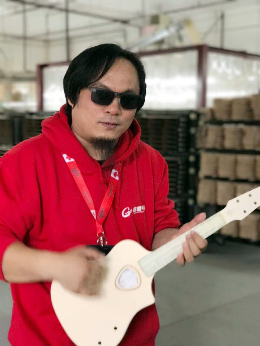 极速快报：弘力乐器2017加拿大Godin吉他工厂参观第一天精彩视频