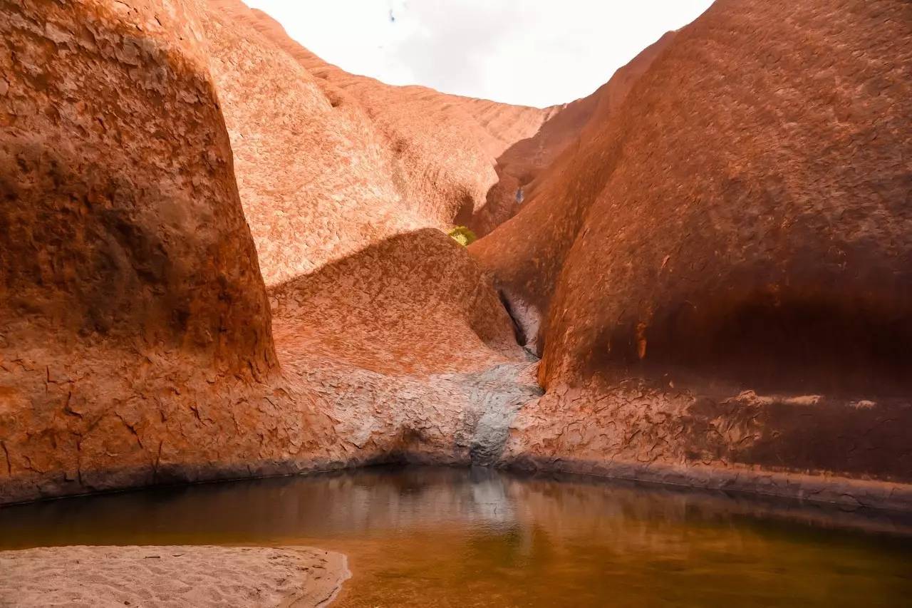 北石：这个由一群流放者建立的国家如今居然这么发达和美丽