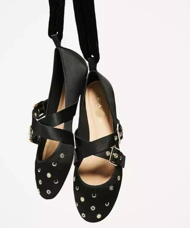 这双芭蕾鞋不跳舞，只是穿起来逆天的好看！