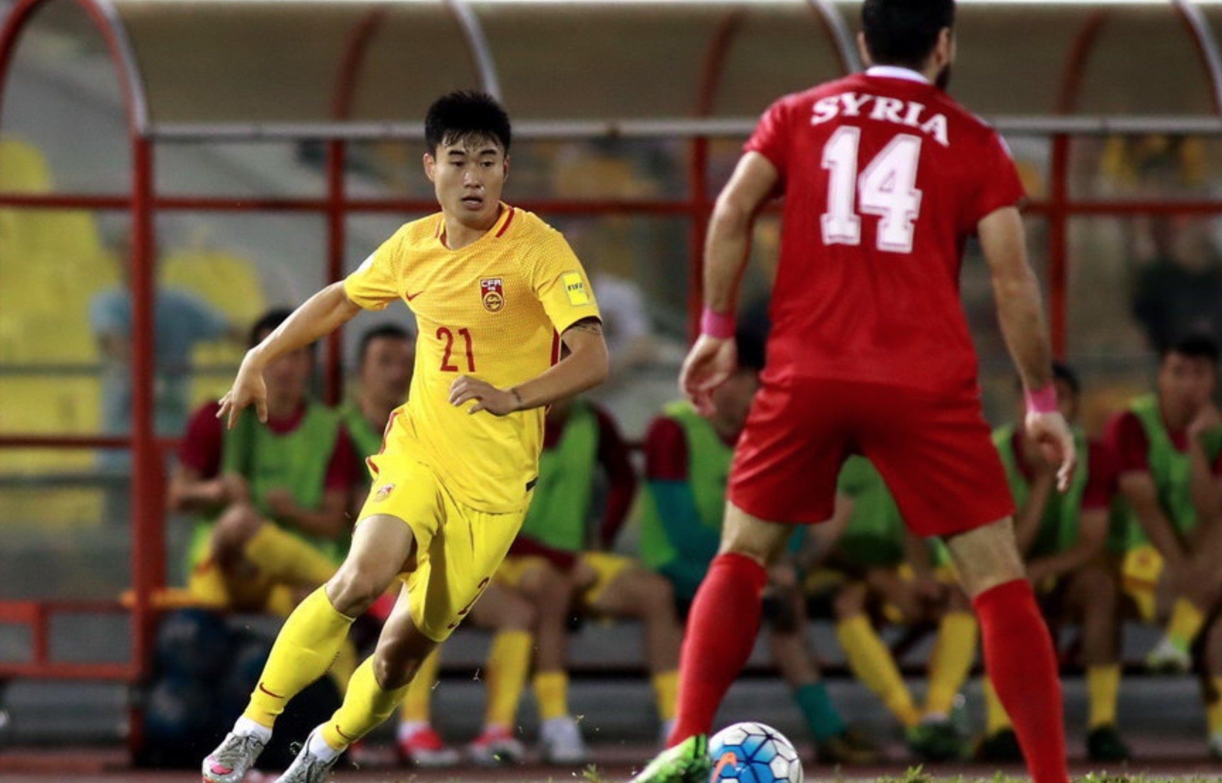 董路国足5分钟集锦,董路从哪里直播国足比赛