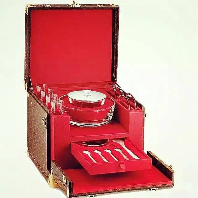 lv个性化定制产品是什么意思,lv个性化定制包包