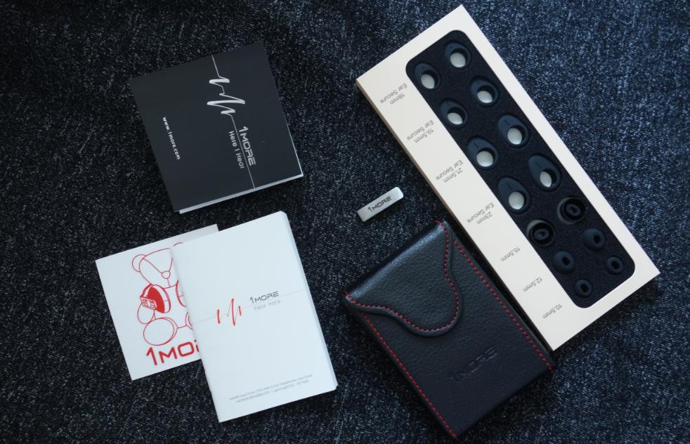 一不小心就把苹果的设计比了下去国产耳塞第一把交椅苹果专属1MORE圈铁降噪耳机问世啦