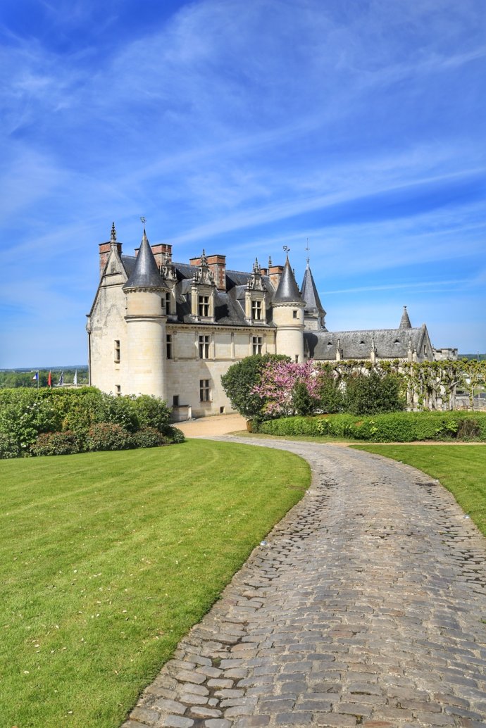 卢瓦尔河城堡简介,卢瓦尔河谷城堡位置在哪里