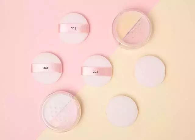 2017年流行色草木绿的时代背景 (最难穿的绿色竟成2018年度流行色)