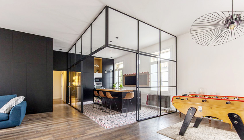 办公室黑框玻璃装修效果图,玻璃隔墙效果图办公室