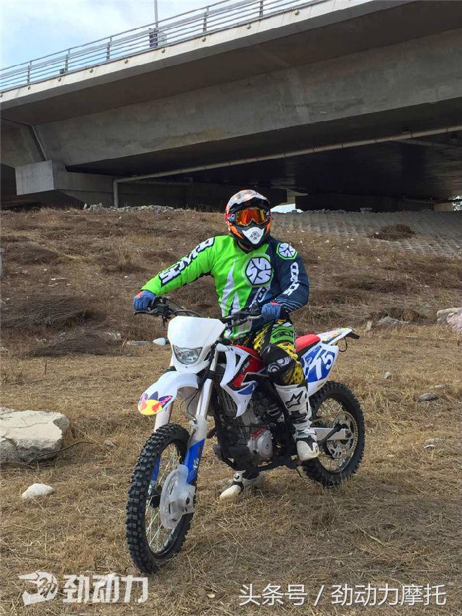 减震比较好的国产越野摩托车,国产越野摩托车300参数