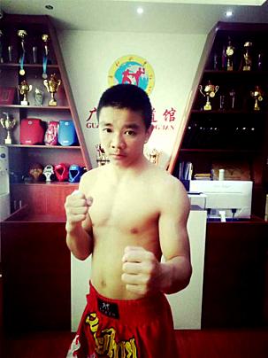 中国小将4战3胜日本选手乒乓球,中国小将4强