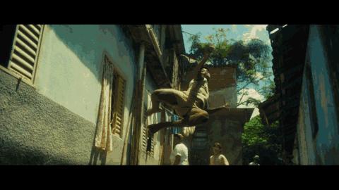 一代球王的故事,一代球王马拉多纳故事