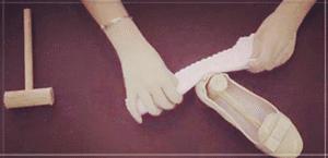 女士新鞋磨脚后跟怎么处理,如何解决新鞋磨脚的问题