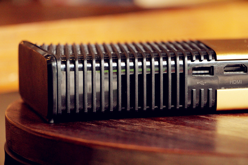 坚果睿途r8投影仪怎么用,坚果投影仪睿途r8死机