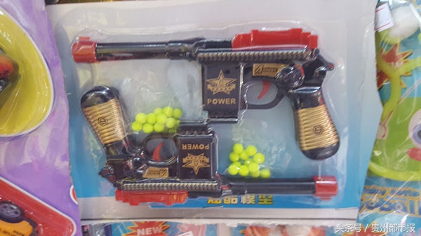 SOS！“牙签弩”让家长捏把汗然鹅，校园*器武**还不止这一样