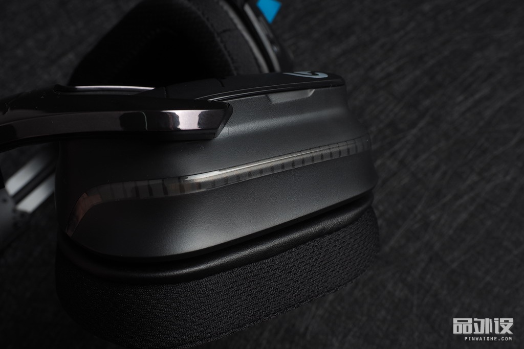 罗技g933的耳机接收器通用吗,罗技g933s耳机开机灯亮一下就灭