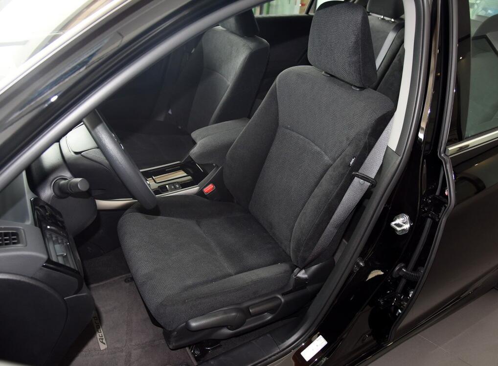 2016年雅阁2.0舒适版驾驶感受,2016款雅阁2.0舒适版功能介绍