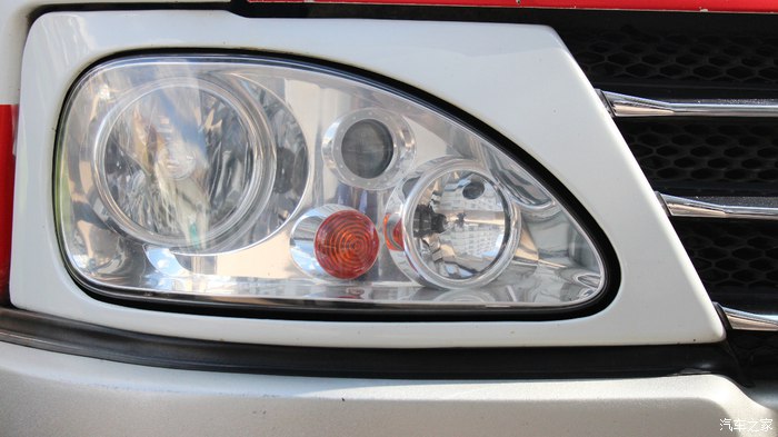 新款依维柯宝迪改装,依维柯宝迪透镜改装