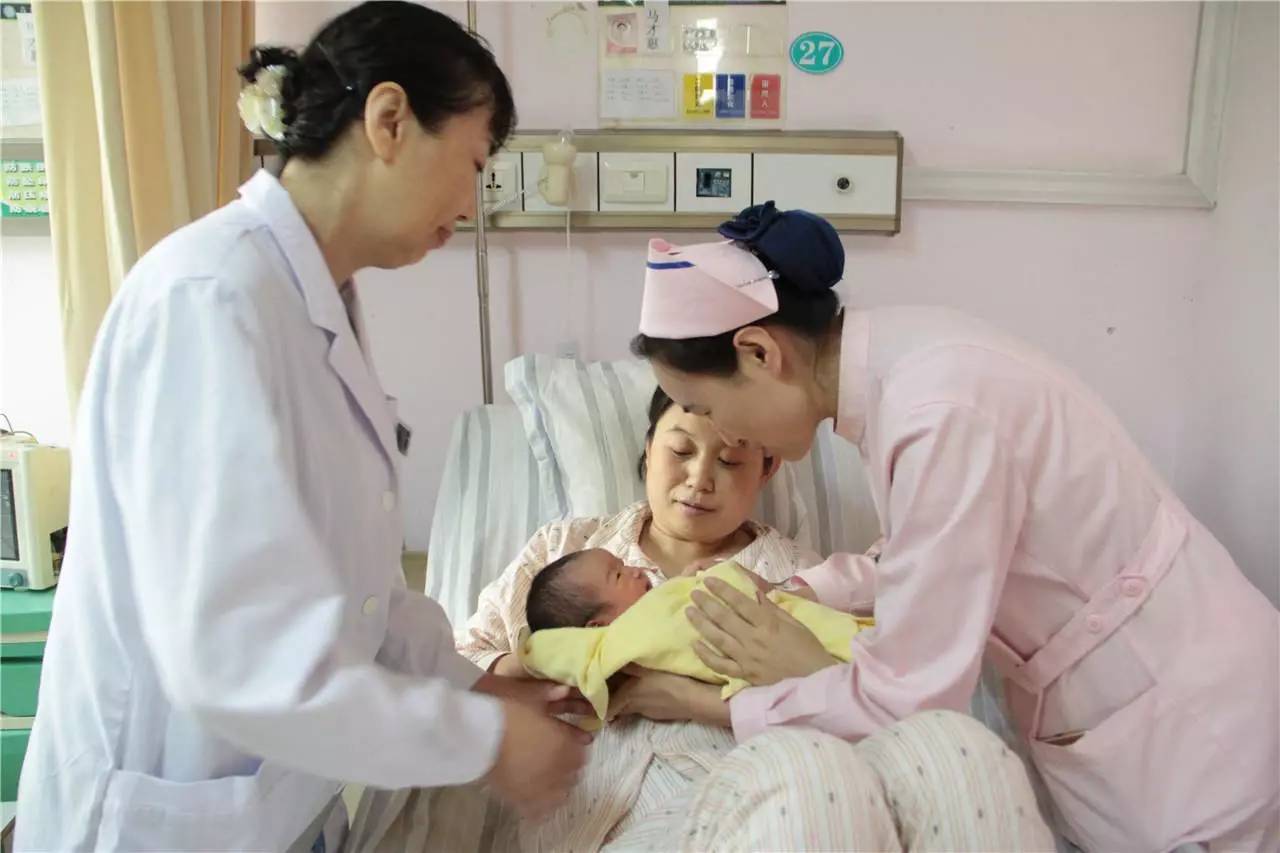 你对我不离不弃我对你生死相依,你不离不弃我必生死相依下一句