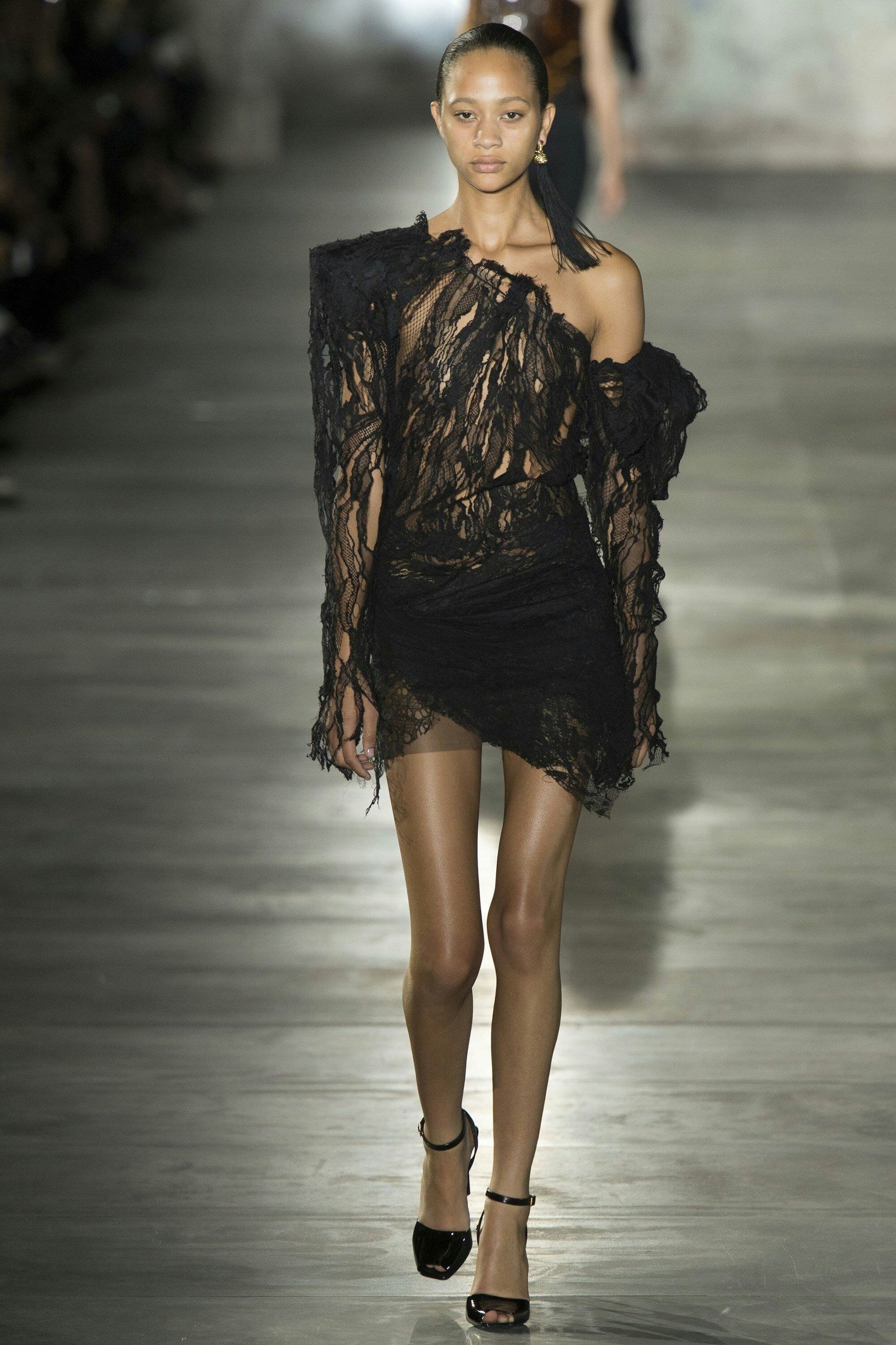 浠庡彛绾㈠埌鍖呭寘,浠庡彛绾㈠埌鍖呭寘鍐嶅埌鏈嶉グ