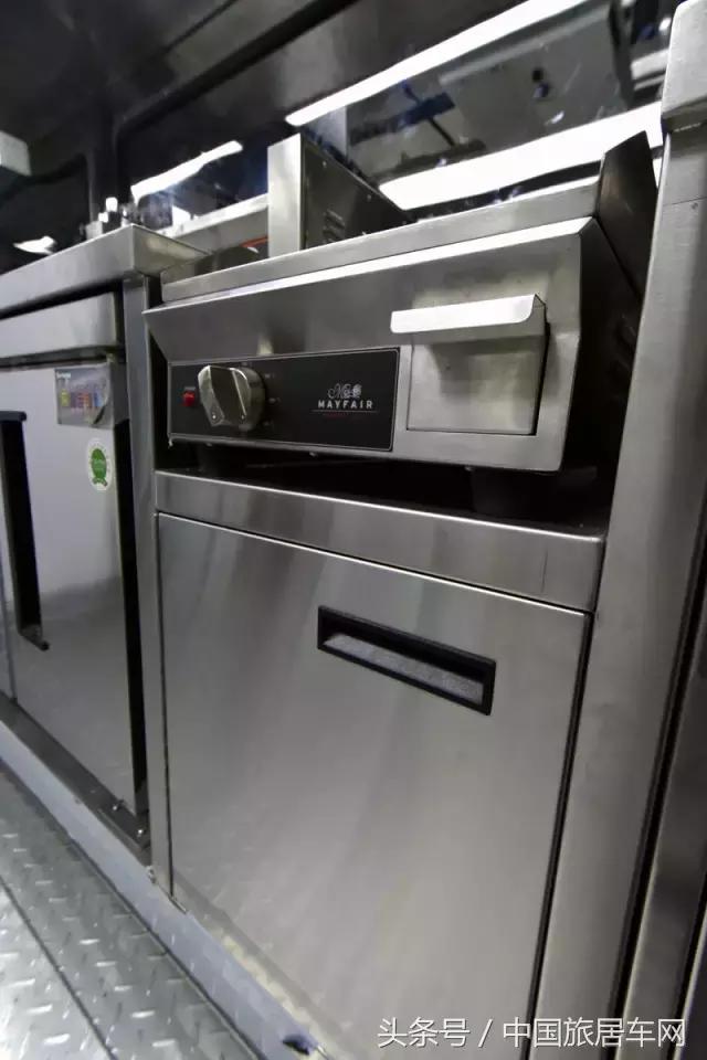 移动美食餐车重庆,移动美食餐车定制