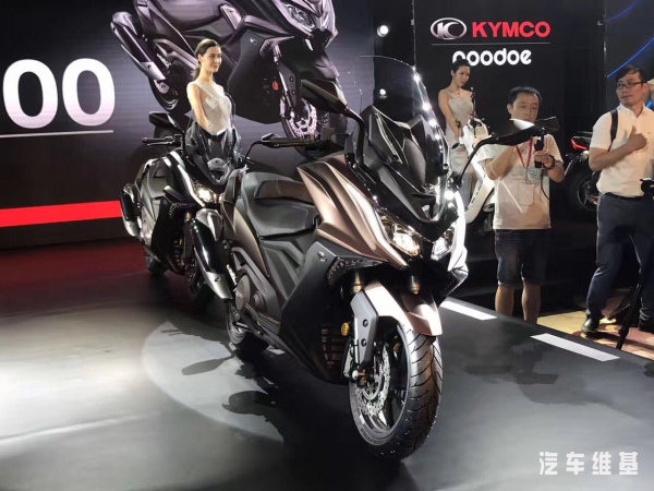 宝马c650sport对比光阳ak550,台湾光阳最新款150