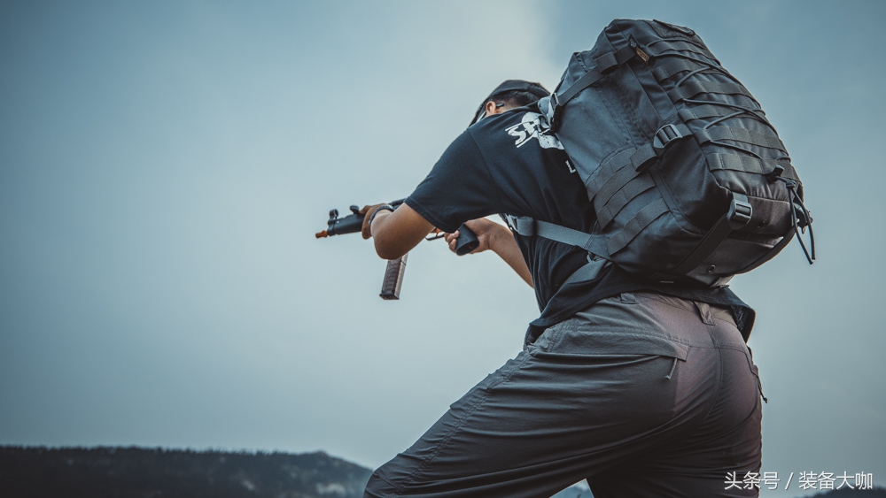 helikon适合通勤的战术包,浣熊背包测评