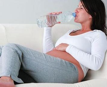 孕妈尿频解释,孕妈尿频