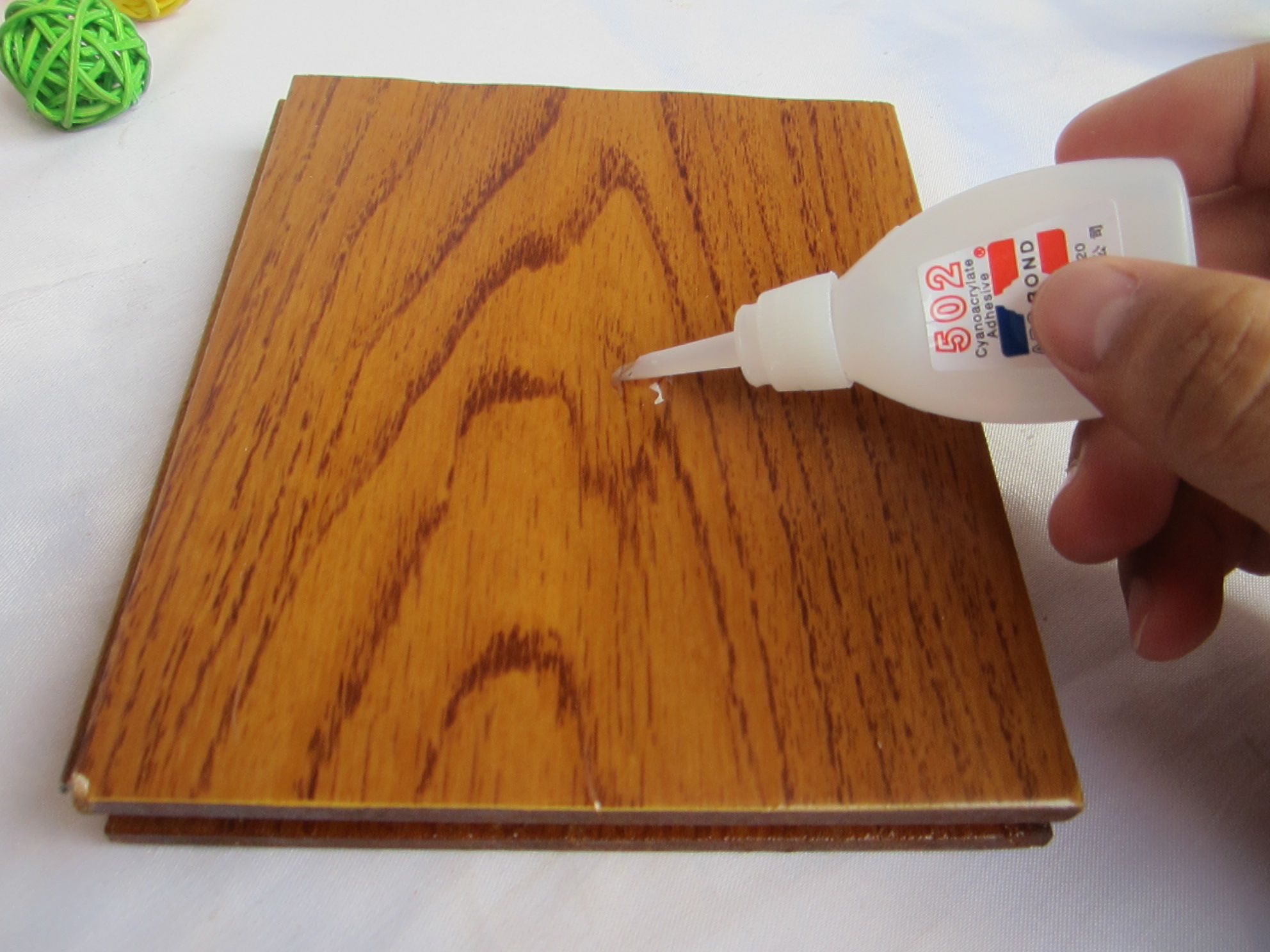 502胶水怎么去除掉,502胶水怎么洗掉最简单的方法