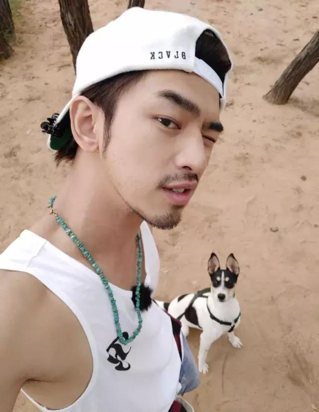 林依晨陈妍希关系,林依晨林心如私下关系