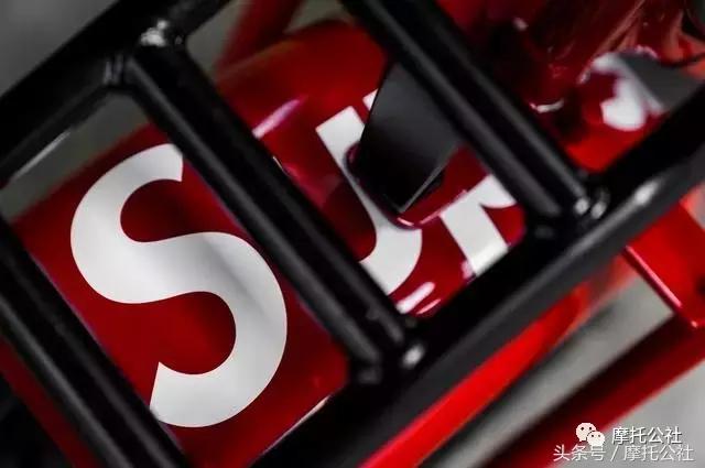 supreme摩托车17ss,supreme世界第一潮牌