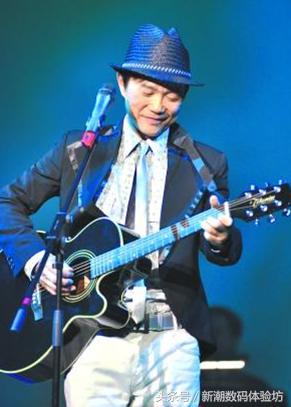 三星s8自带的akg耳机怎么样,三星s8与s8轻奢