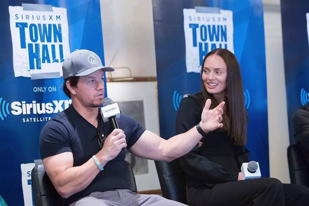 新“变女郎”有第一代的影子！爆炸戏被屎砸有点儿惨……