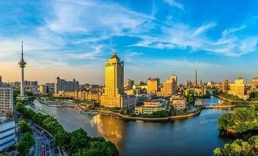 「镇生活」在江苏，南京人大大咧咧，苏州人挑剔讲究，而对镇江人的评价尽是……