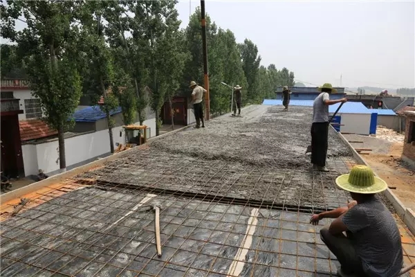 触“电”，一个国家级贫困村的两年之变