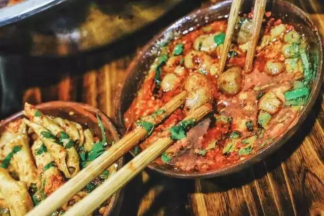 有个地方只有我们知道电影,有个地方只有我们知道电影简介