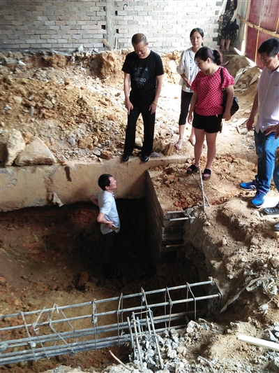 楼盘地基断裂怎么办,楼盘柱子断了