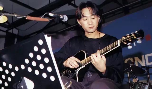 黄家驹在beyond中什么水平,黄家驹beyond和大地哪个好