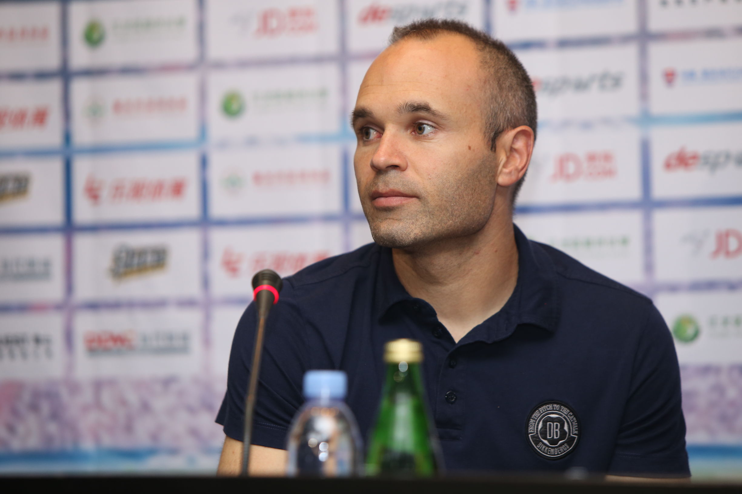 伊涅斯塔集锦天下足球,足球明星伊涅斯塔是哪国国籍的人