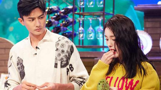 杨幂吐槽自己嘴臭,杨幂以前瘪嘴吗